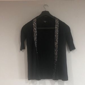 Black mid sleeve top